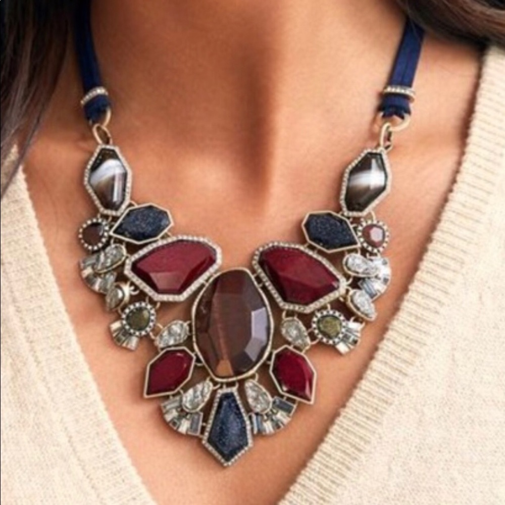 BRAND NEW Retired Rebel Chloe & Isabel stmt neckl
